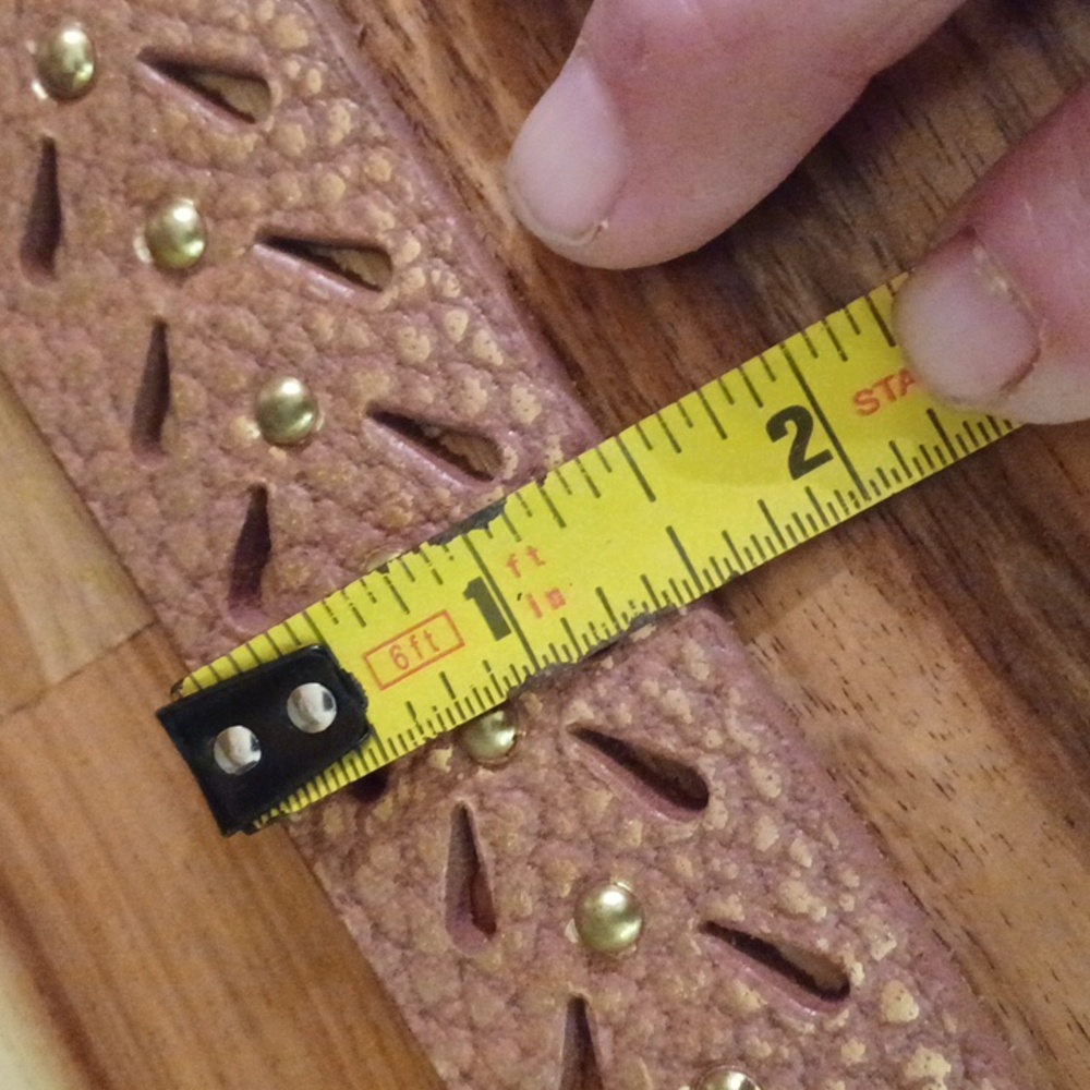 Vintage Brass Rhinstone Womans Oval Cross Western Studded 100% Leather Belt - Picture 9 of 16